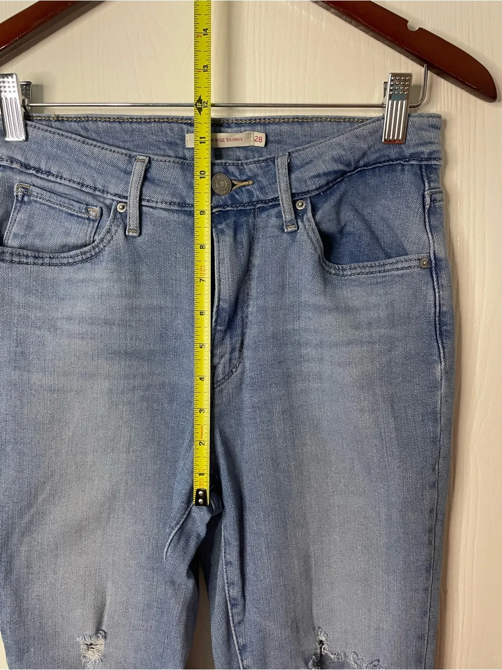 Levi’s 721 High Rise Skinny Distressed Jeans Size 28 - Picture 7 of 10